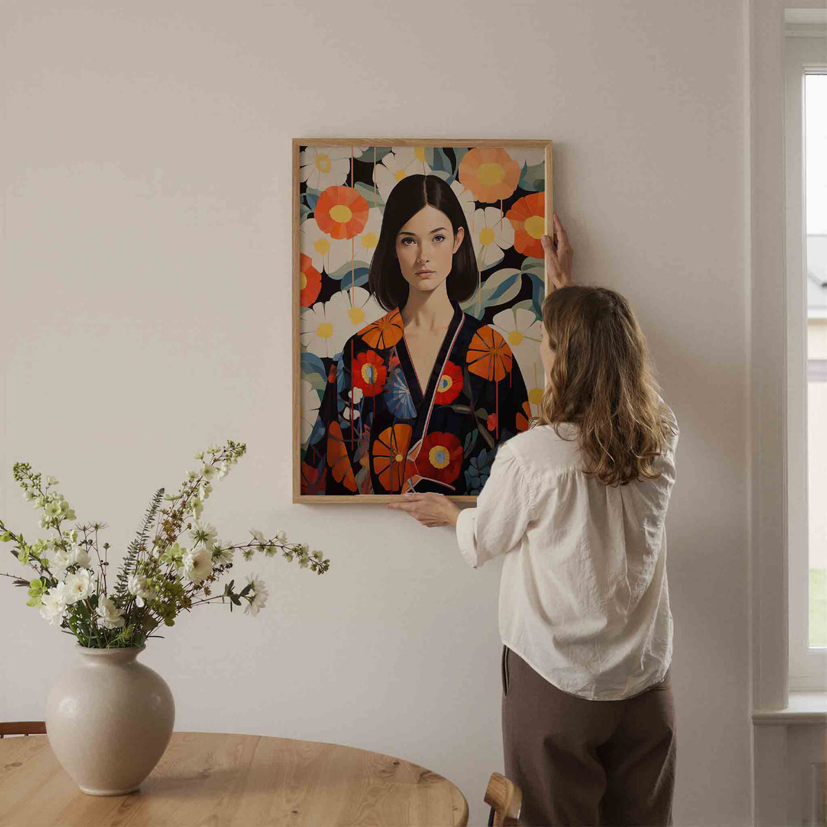 Vrouw met bloemenachtergrond – botanische wandkunst als portret poster