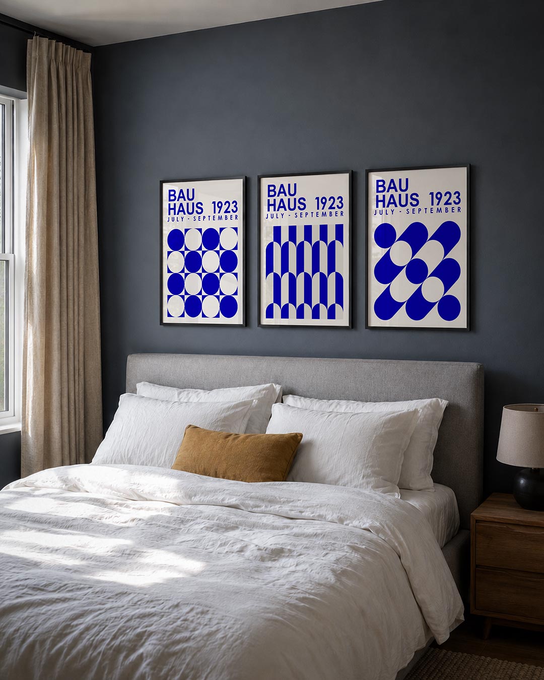 Cirkelritme blauw posterset – derde productweergave – deze posterset in drie delen toont een speelse wisselwerking van blauwe