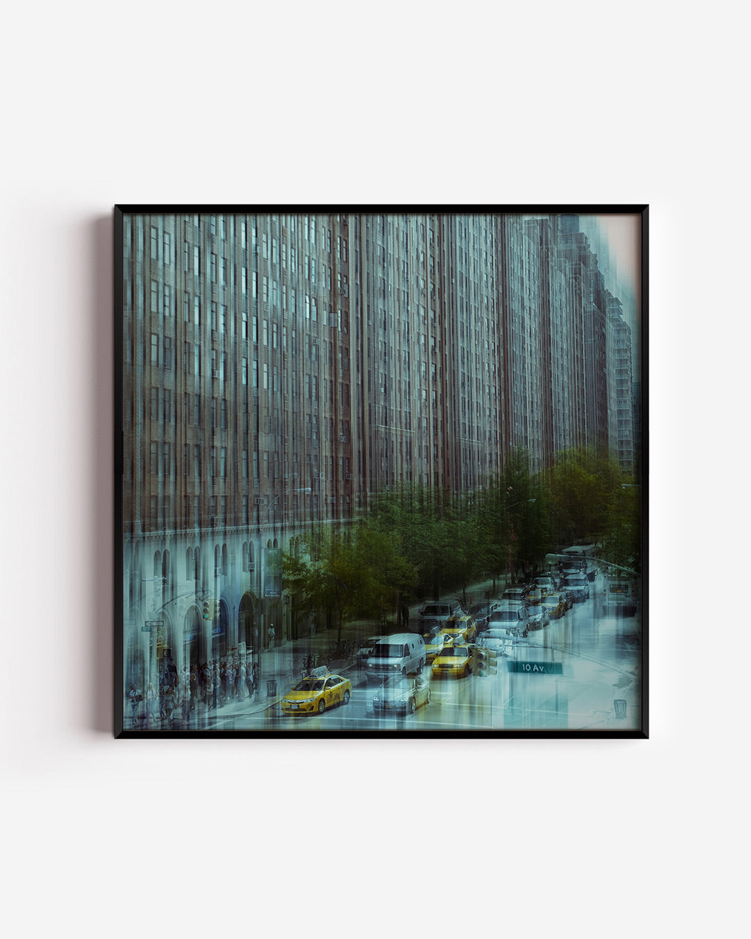 Stedelijke reflecties poster – vierkante wanddecoratie – deze poster toont een dynamische stadsscène met hoge gebouwen en