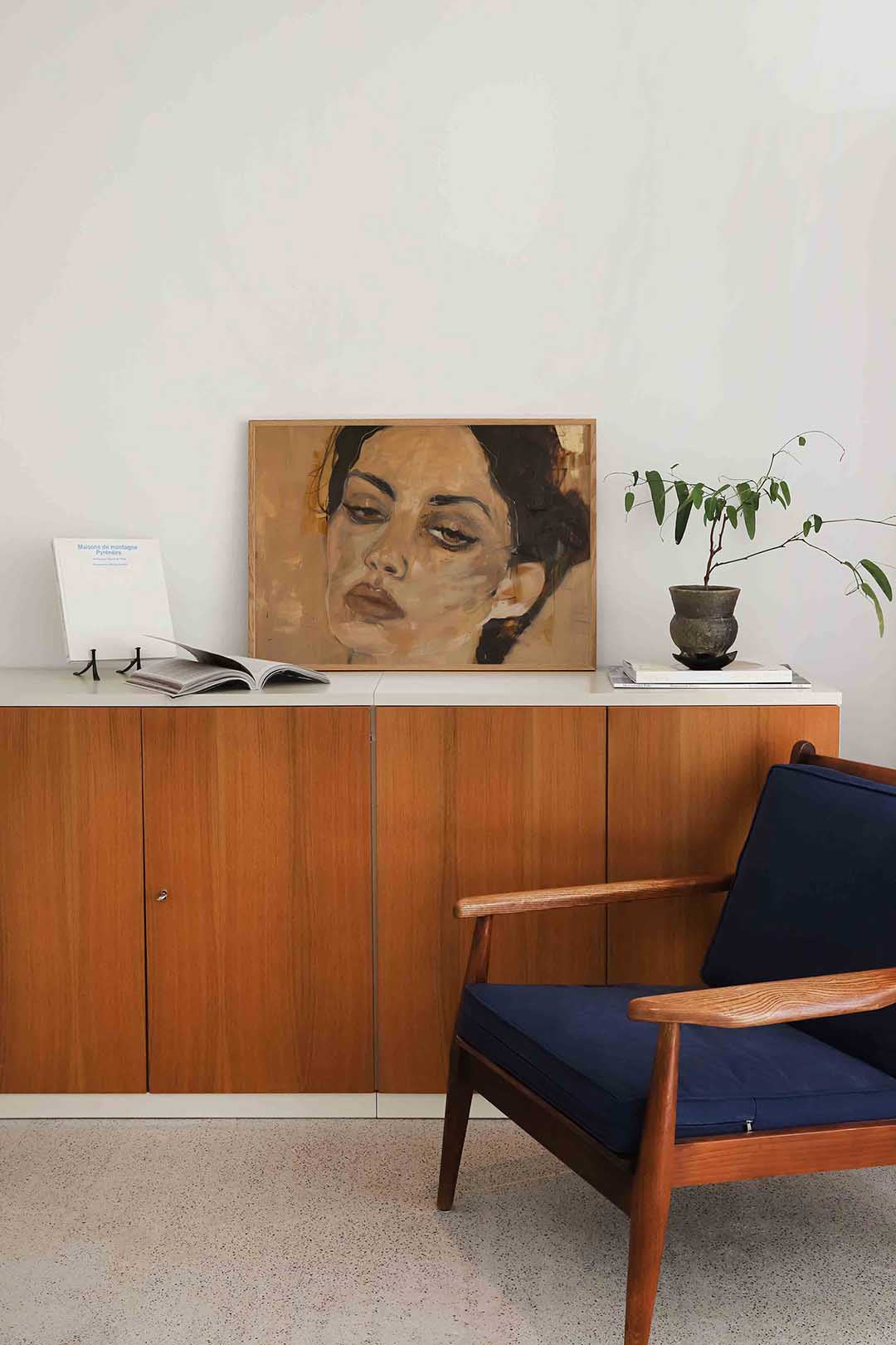 Portret van vrouw – moderne landscape wanddecoratie van WallArtistic