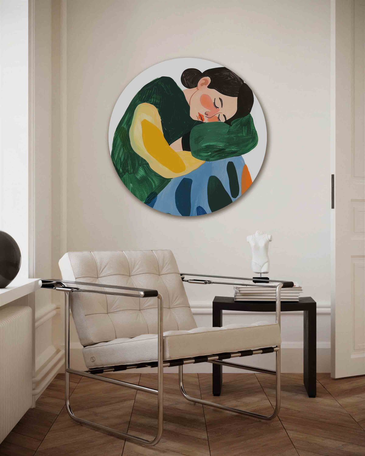 Slapende vrouw – kleurrijke muurcirkel als ronde wanddecoratie