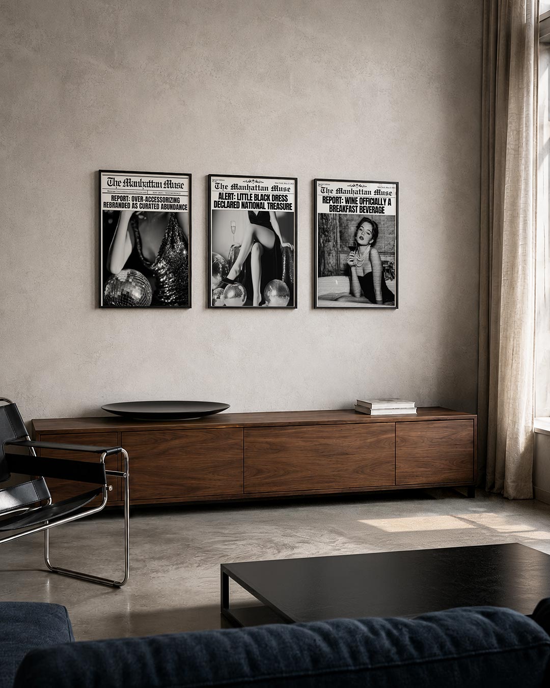 Glinsterende nacht posterset – tweede productweergave – een zwart-wit compositie met een glinsterende jurk en een