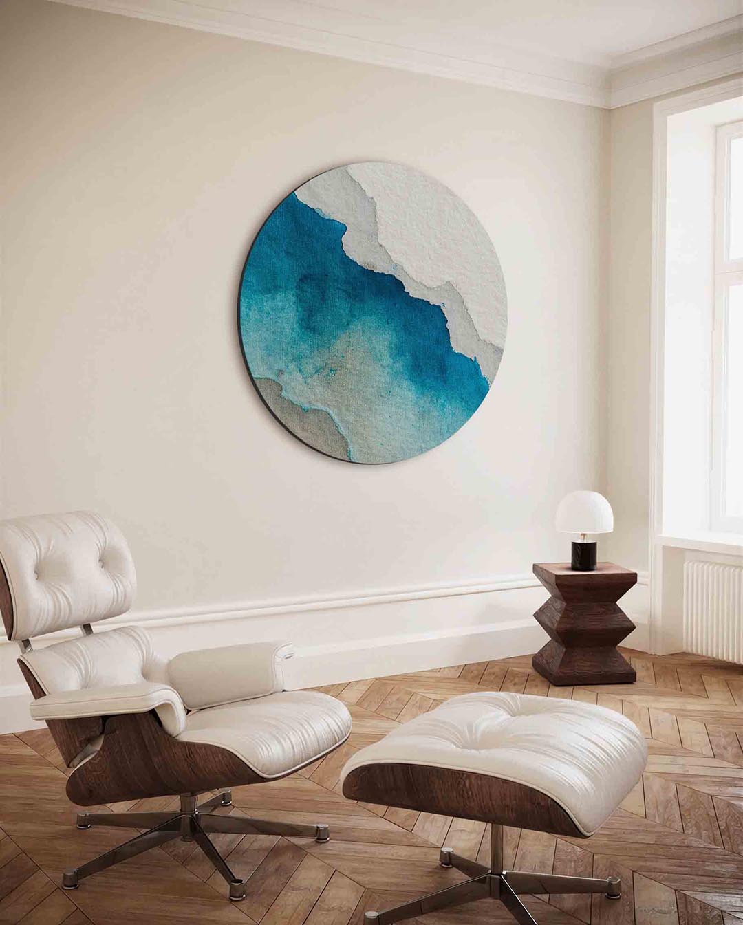 Blauwe en beige lagen – ronde wanddecoratie met abstract ontwerp