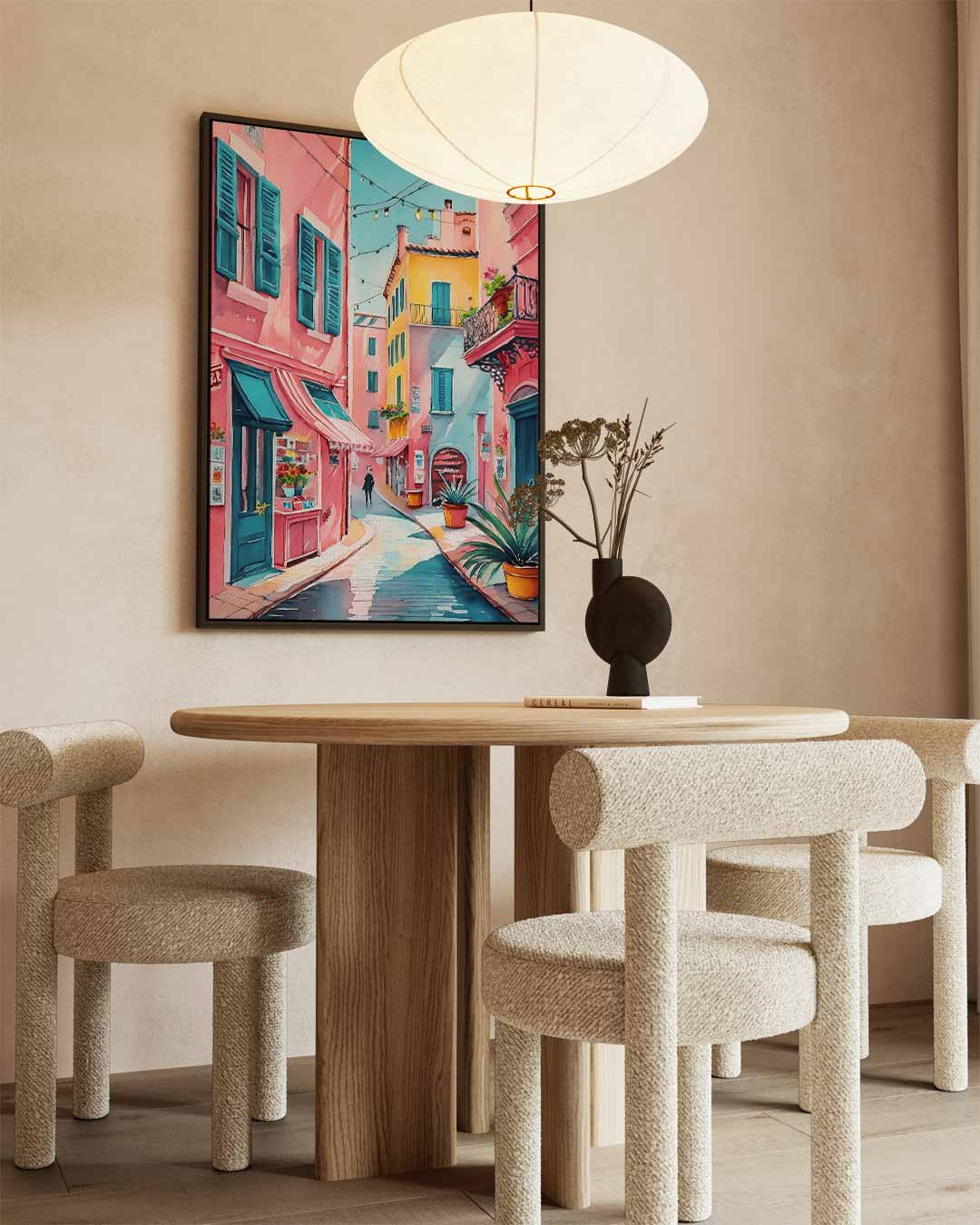 Kleurrijke Straat in Zuid-Europa – dibond wanddecoratie in staand formaat