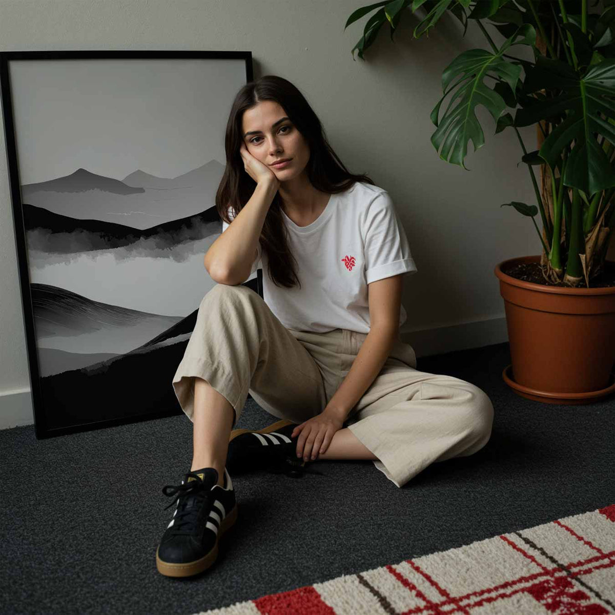 Sereen Berglandschap in Grijstinten – abstracte wandkunst als portret poster