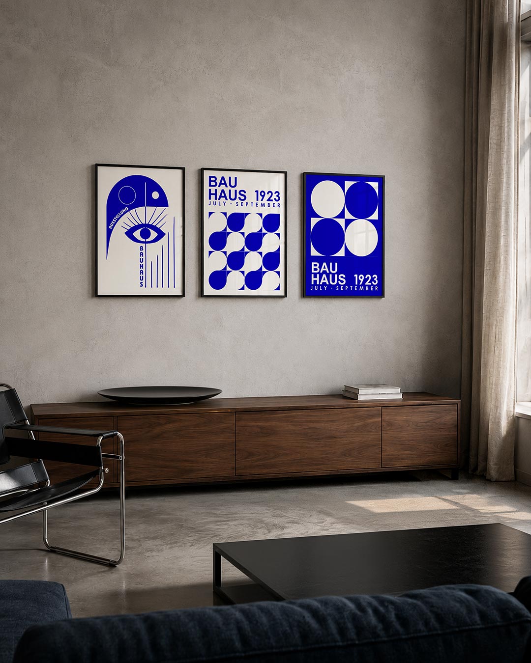 Oog en lijnen posterset – tweede productweergave – een blauwe compositie met een groot oog centraal. Rechte en gebogen lijnen