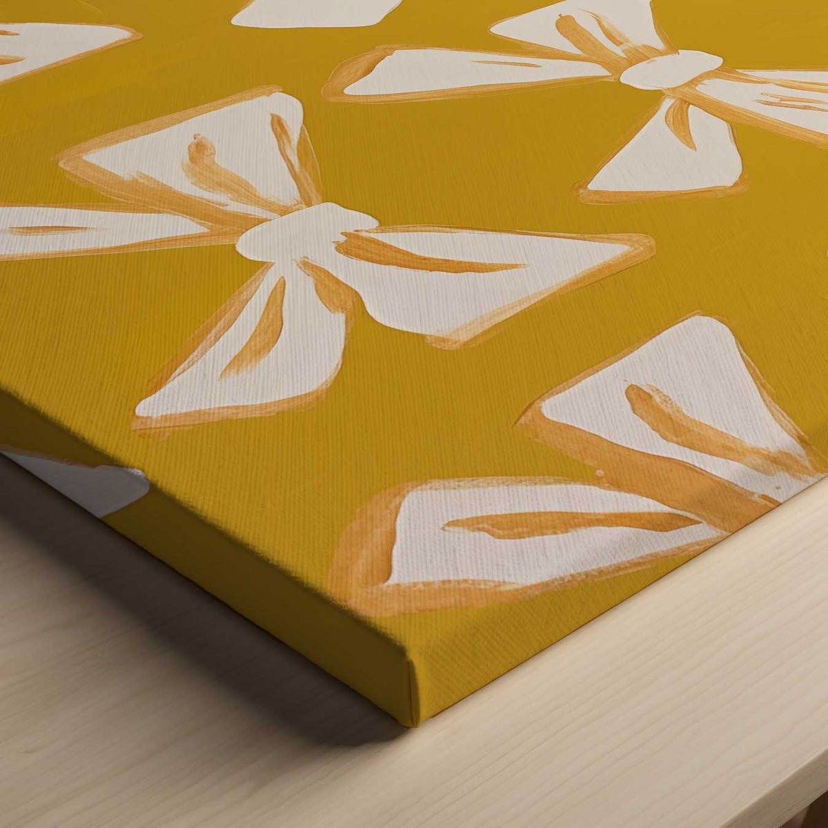 Vrolijke Strikjes op Oker – canvas kunstwerk als wanddecoratie
