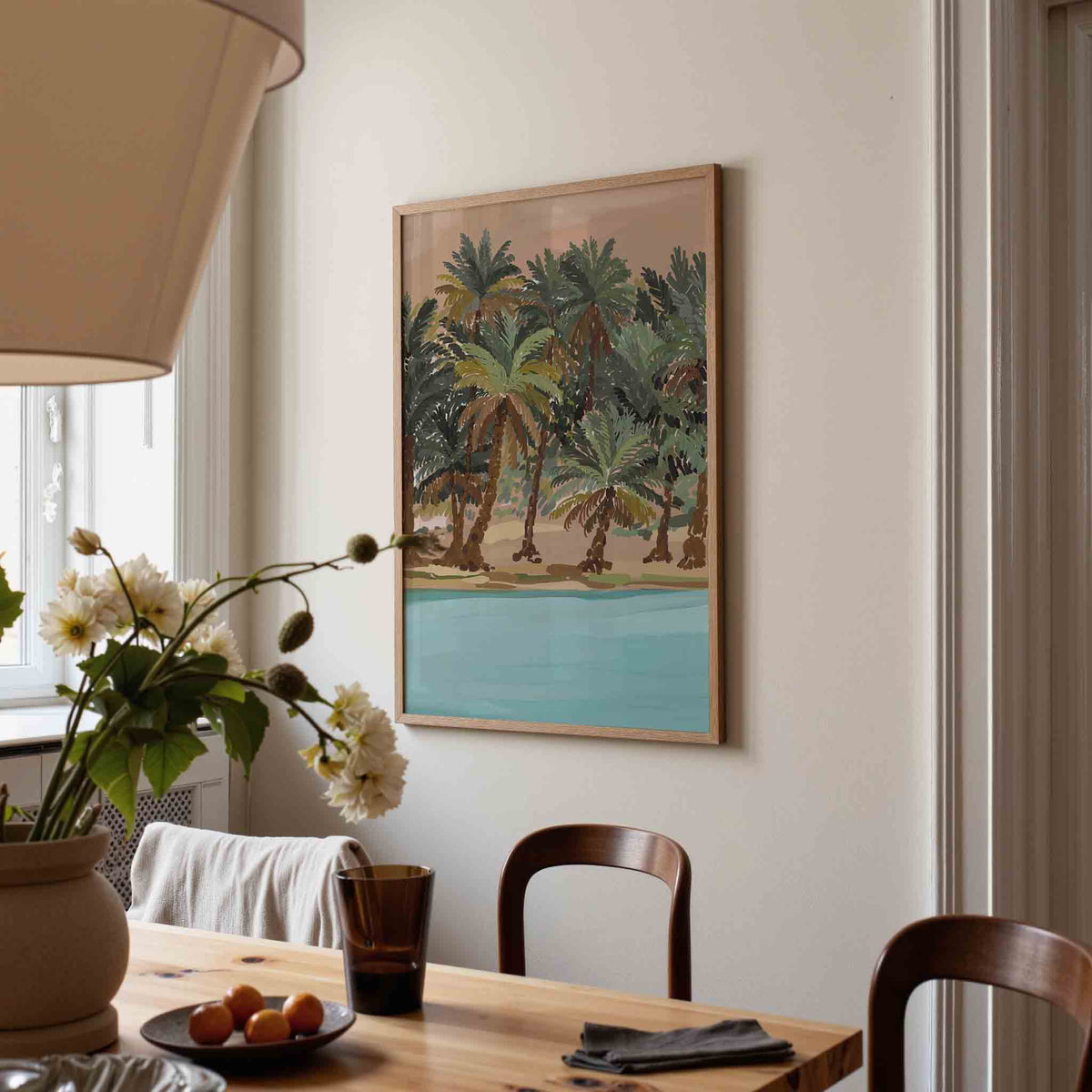 Palmbomen en water – eigentijdse illustratie poster in staand formaat