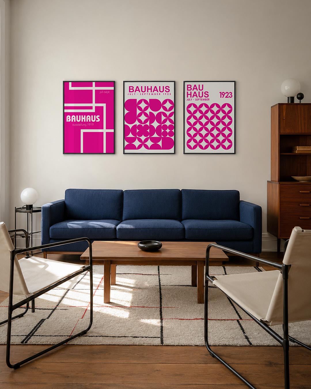 Lijnen en kleurvlakken posterset – derde productweergave – deze posterset in drie delen toont een speels lijnenspel met roze