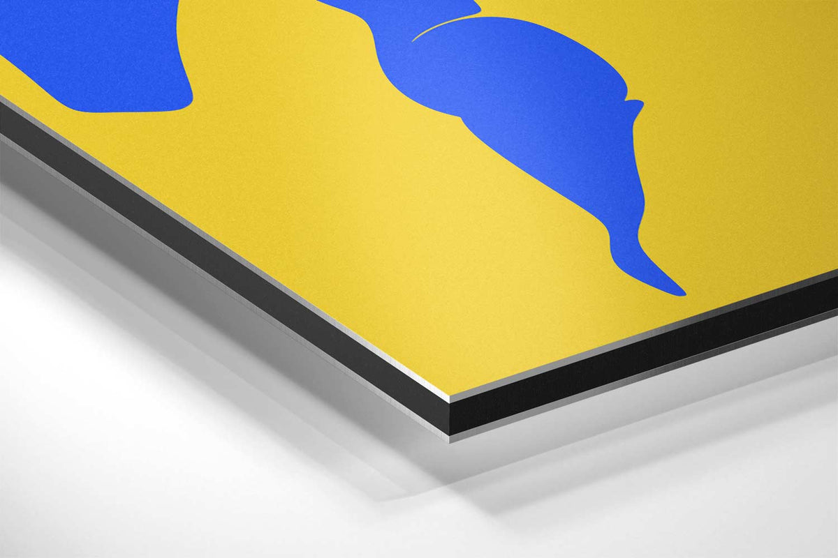 Blauw Wasgoed op Gele Draad – canvas kunstwerk als wanddecoratie