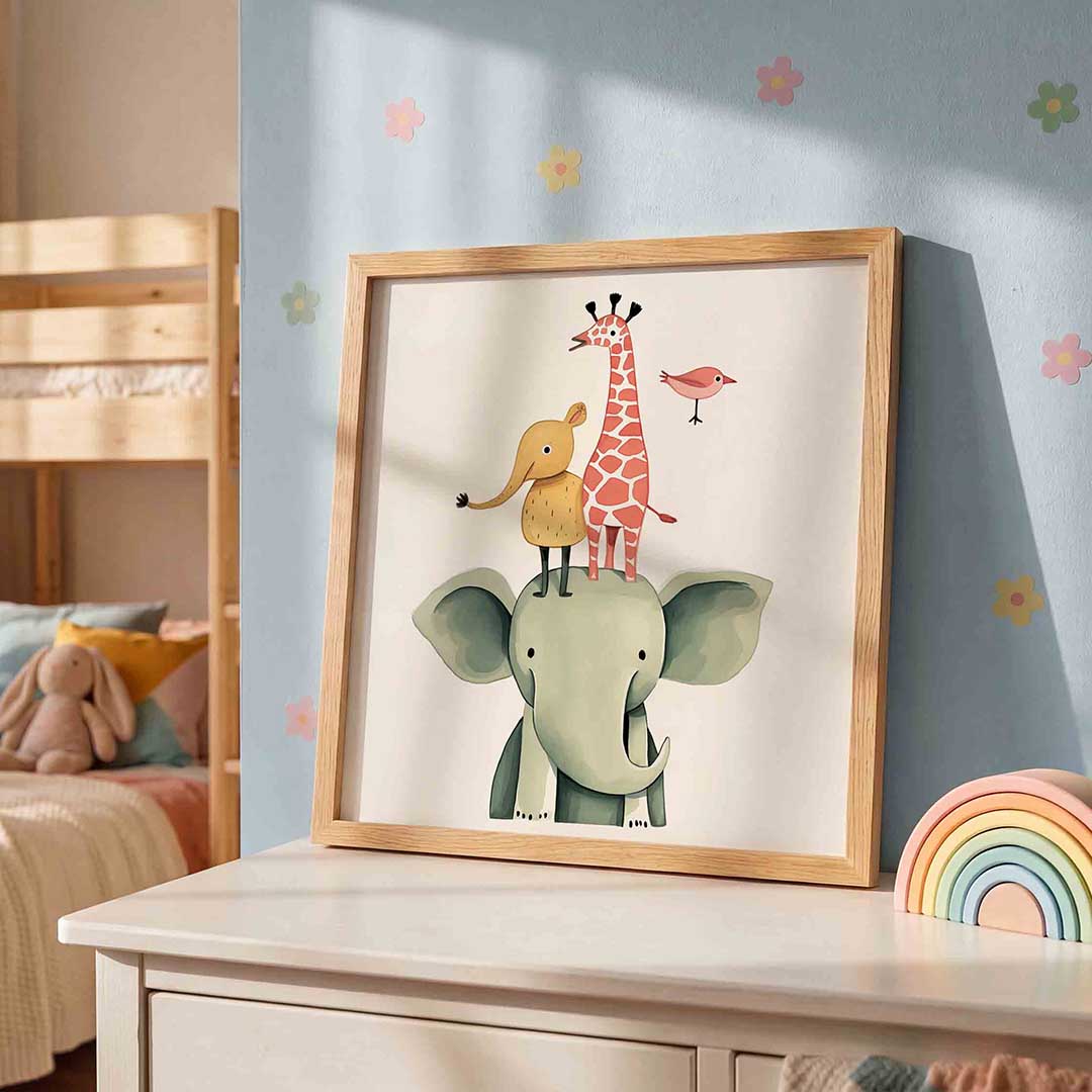 Dierenstapel – speelse wandkunst als vierkante kinderposter
