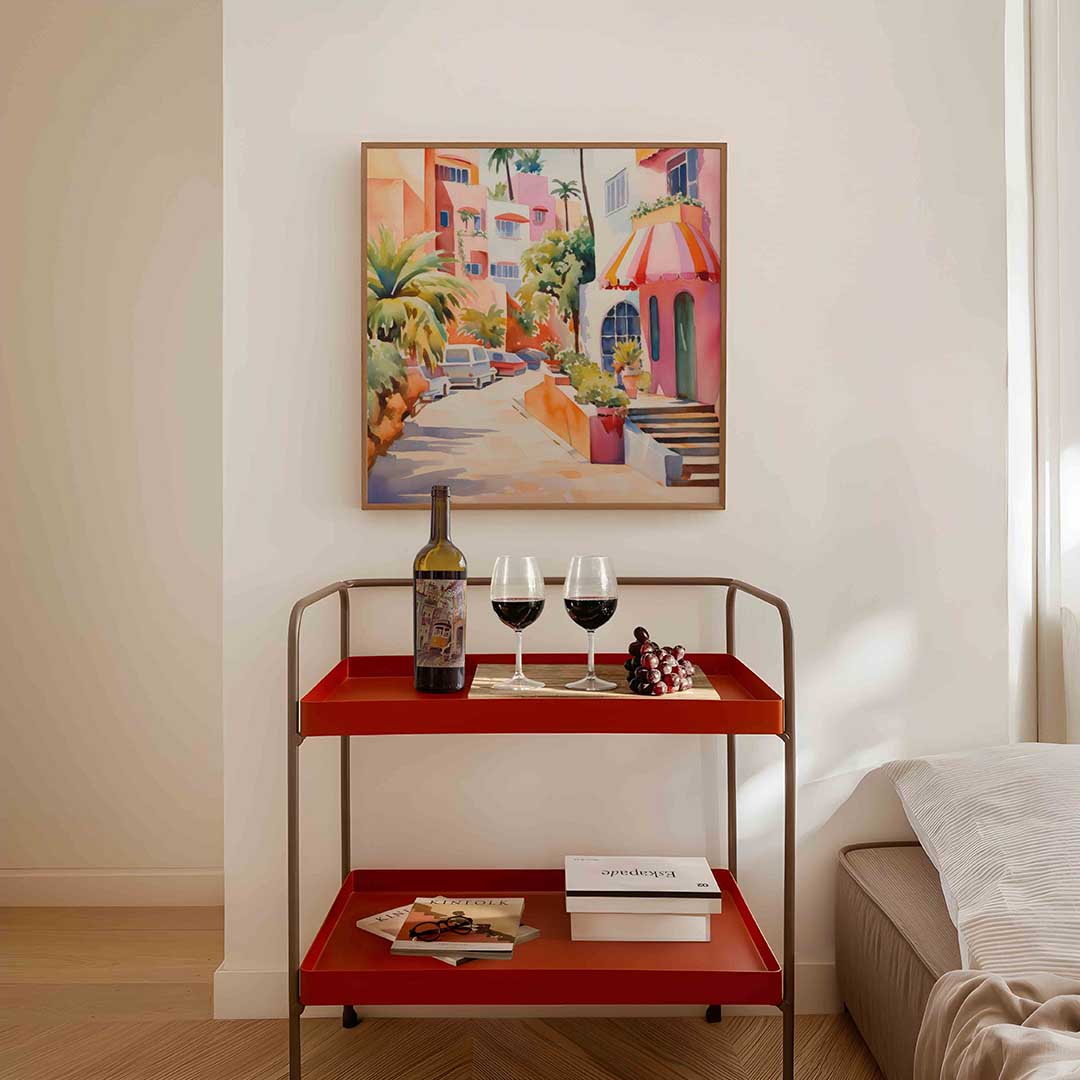 Zonnige straat met palmbomen – vierkante keuken wanddecoratie van WallArtistic