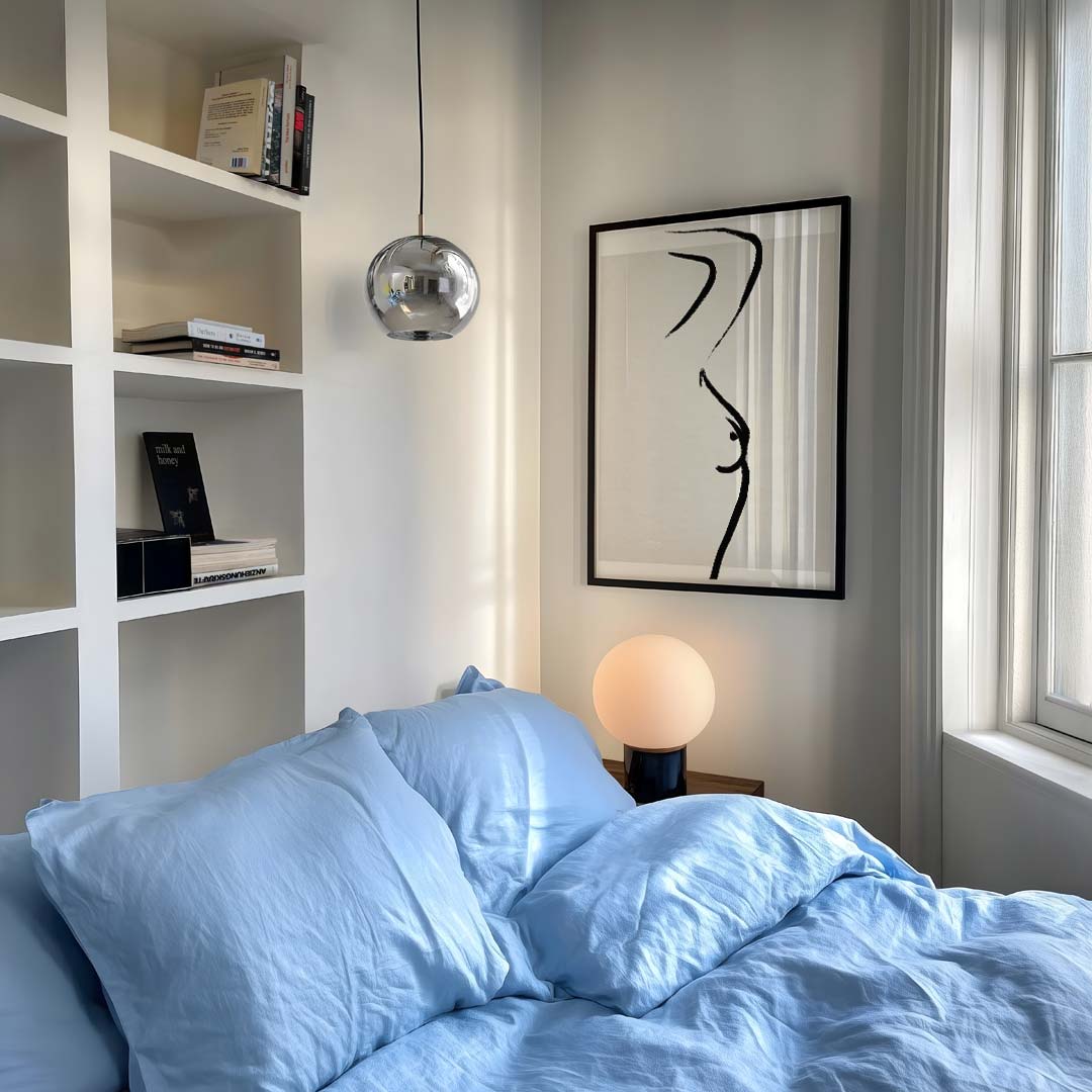 Elegante Lichaamssilhouet – staande lijnkunst wanddecoratie van WallArtistic