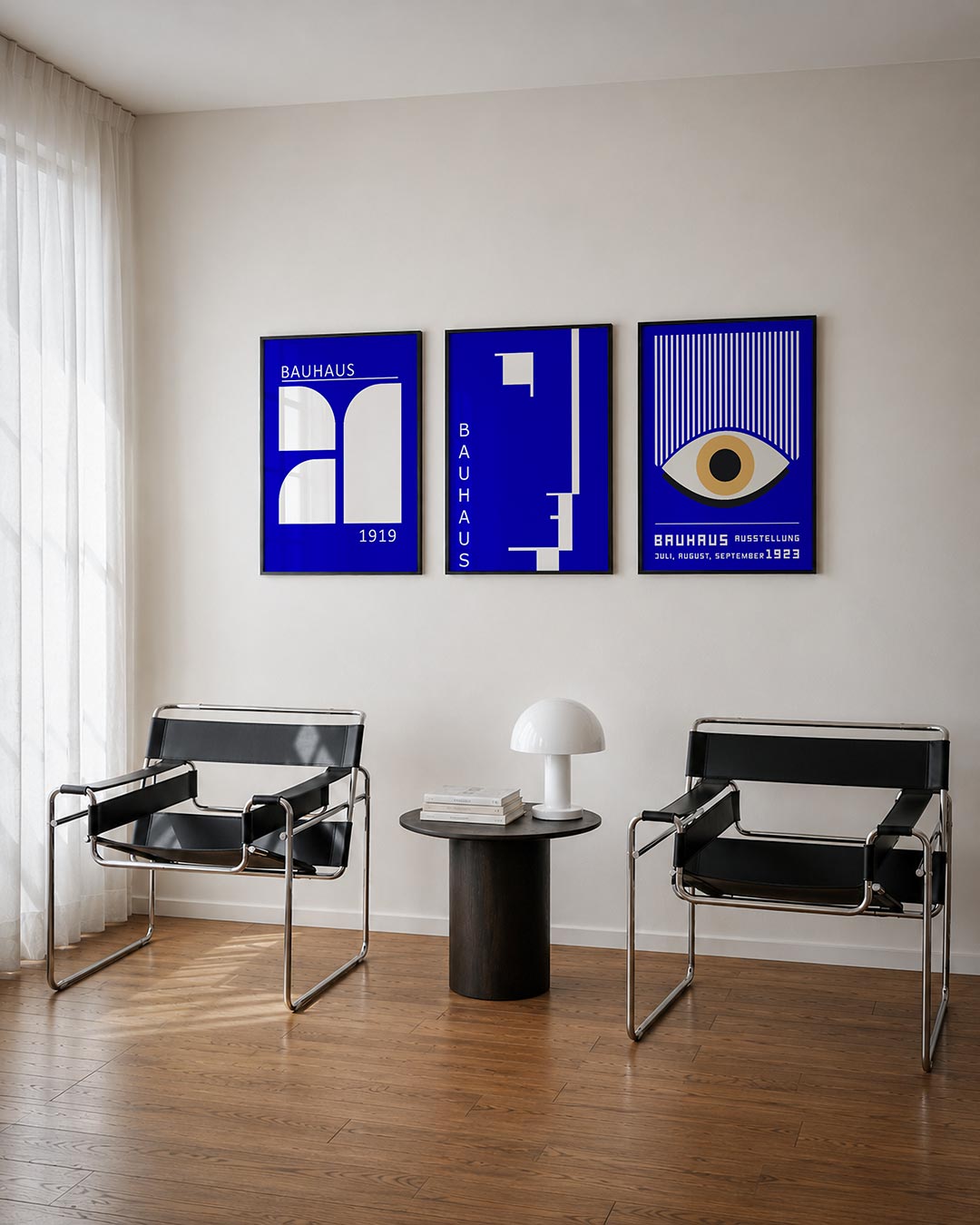 Vorm en kleur driedelige posterset – deze posterset in drie delen toont een levendig spel van blauwe en witte vlakken. Rechte