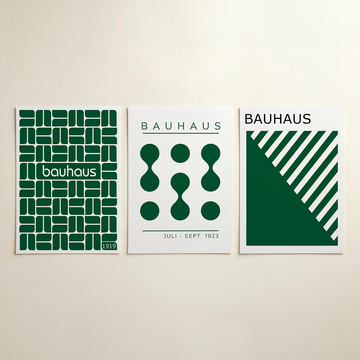 Vorm en ritme posterset – detailweergave – deze posterset in drie delen toont een ritmisch patroon van donkergroene blokken