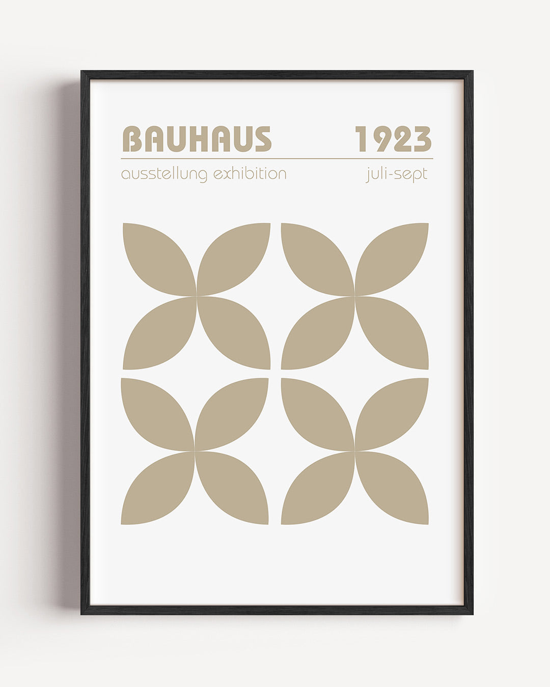 Vormritme en balans – staande Bauhaus poster als wanddecoratie