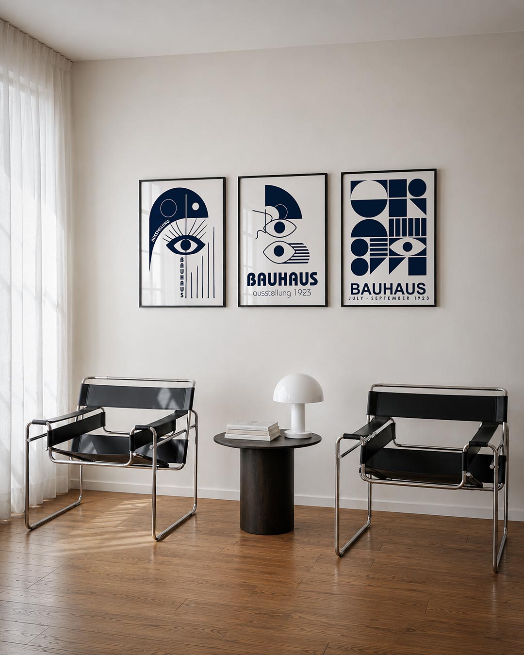 Oog en lijnen driedelige posterset – een donkerblauw oog centraal, omringd door strakke lijnen en cirkels. De compositie