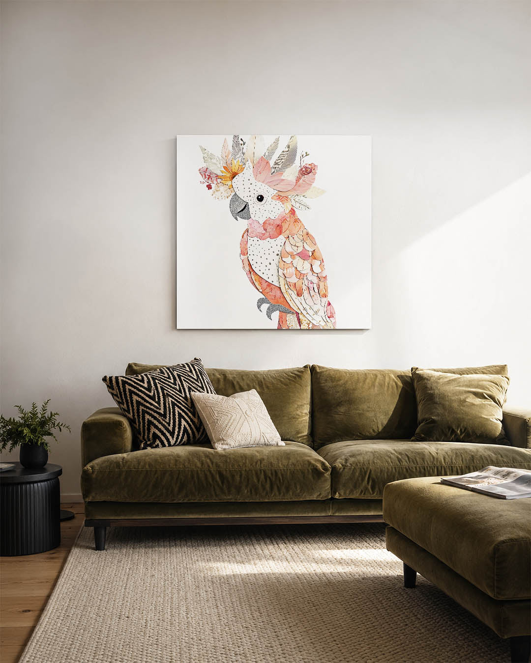 Vrolijke vogelcompositie kunstwerk – sfeerbeeld – dit werk toont een kleurrijke vogel met een mix van bloemen en bladeren