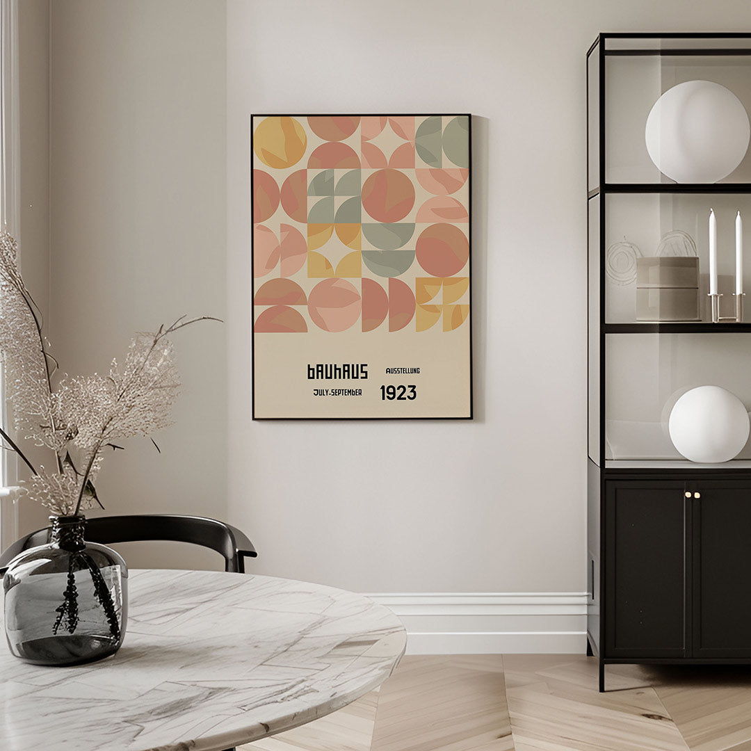 Vormritme en kleurvlakken – geometrische Bauhaus poster in staand formaat