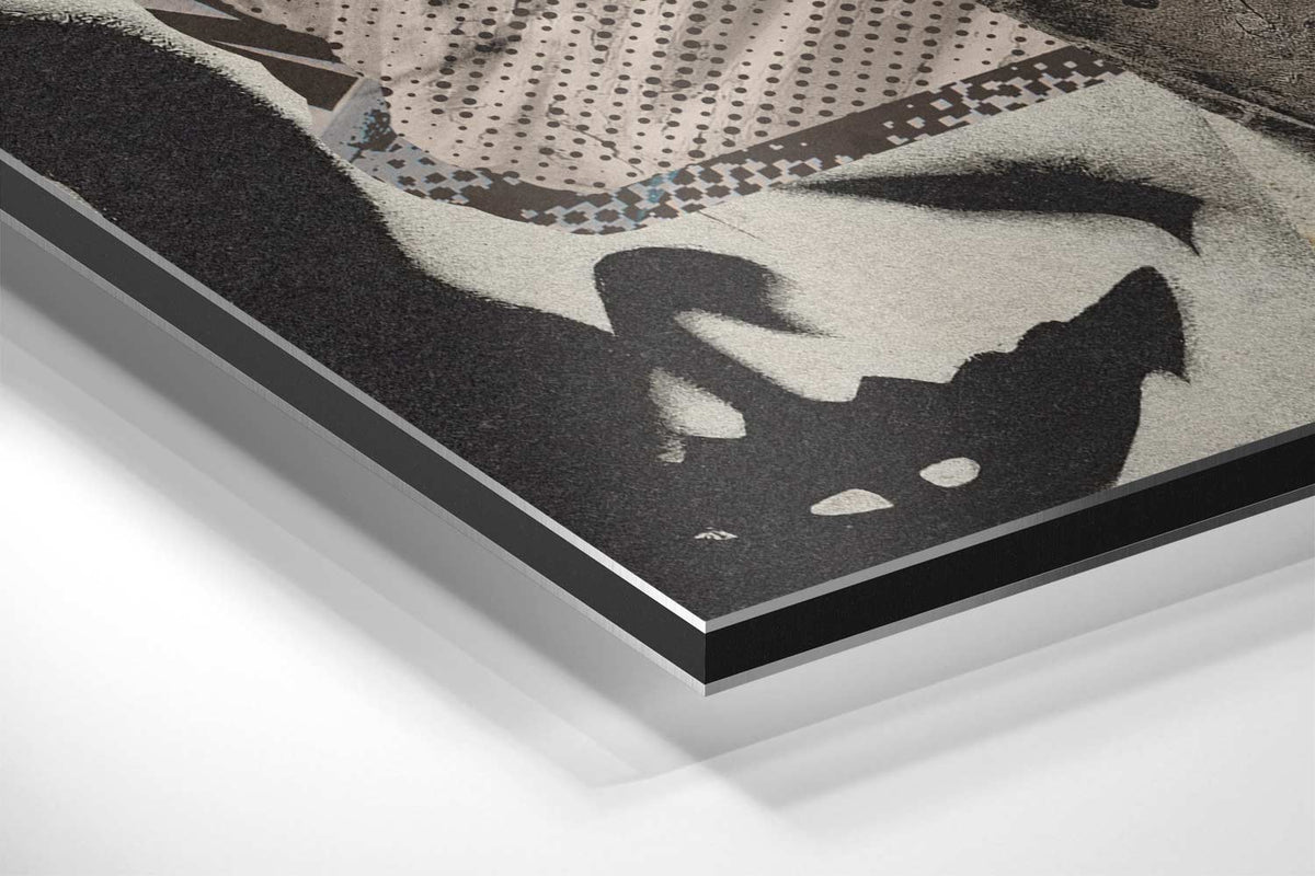 Modern Collage met Antieke Invloeden – plexiglas wanddecoratie in portret formaat