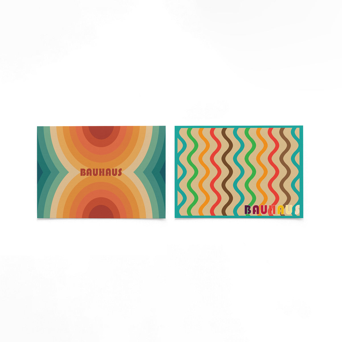 Twee landscape posters met warme bogen en golvende banen als vrijstaande productfoto