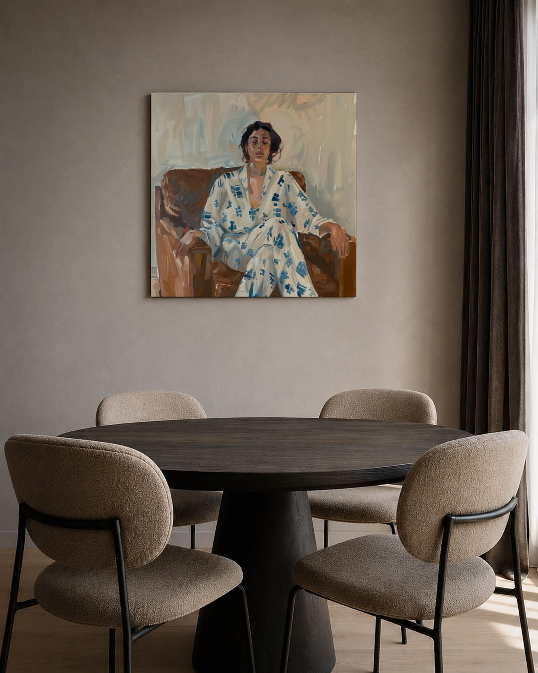 Ontspannen moment kunstwerk – tweede productweergave – dit kunstwerk toont een vrouw in een stoel, omgeven door zachte