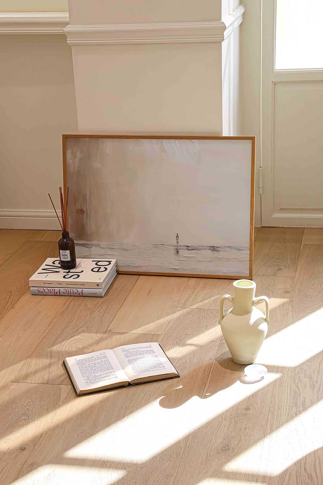 Eenzaam figuur in landschap – liggende kleurrijke abstracte wanddecoratie van WallArtistic