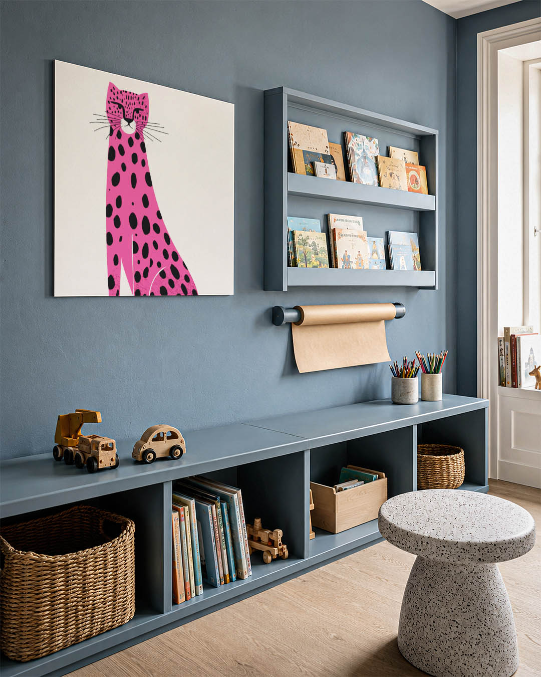 Luipaard illustratie kunstwerk – detailweergave – dit werk toont een luipaard met zwarte stippen op een roze achtergrond. De