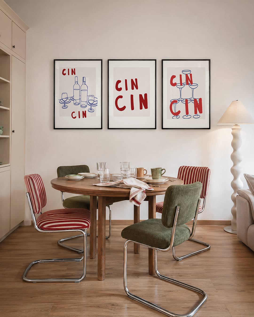 Lijnen en kleur – deze posterset in drie delen toont een speels lijnenspel van flessen en
