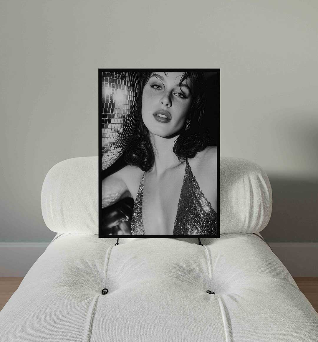 Portret met discobal – staande Pop Art wanddecoratie van WallArtistic