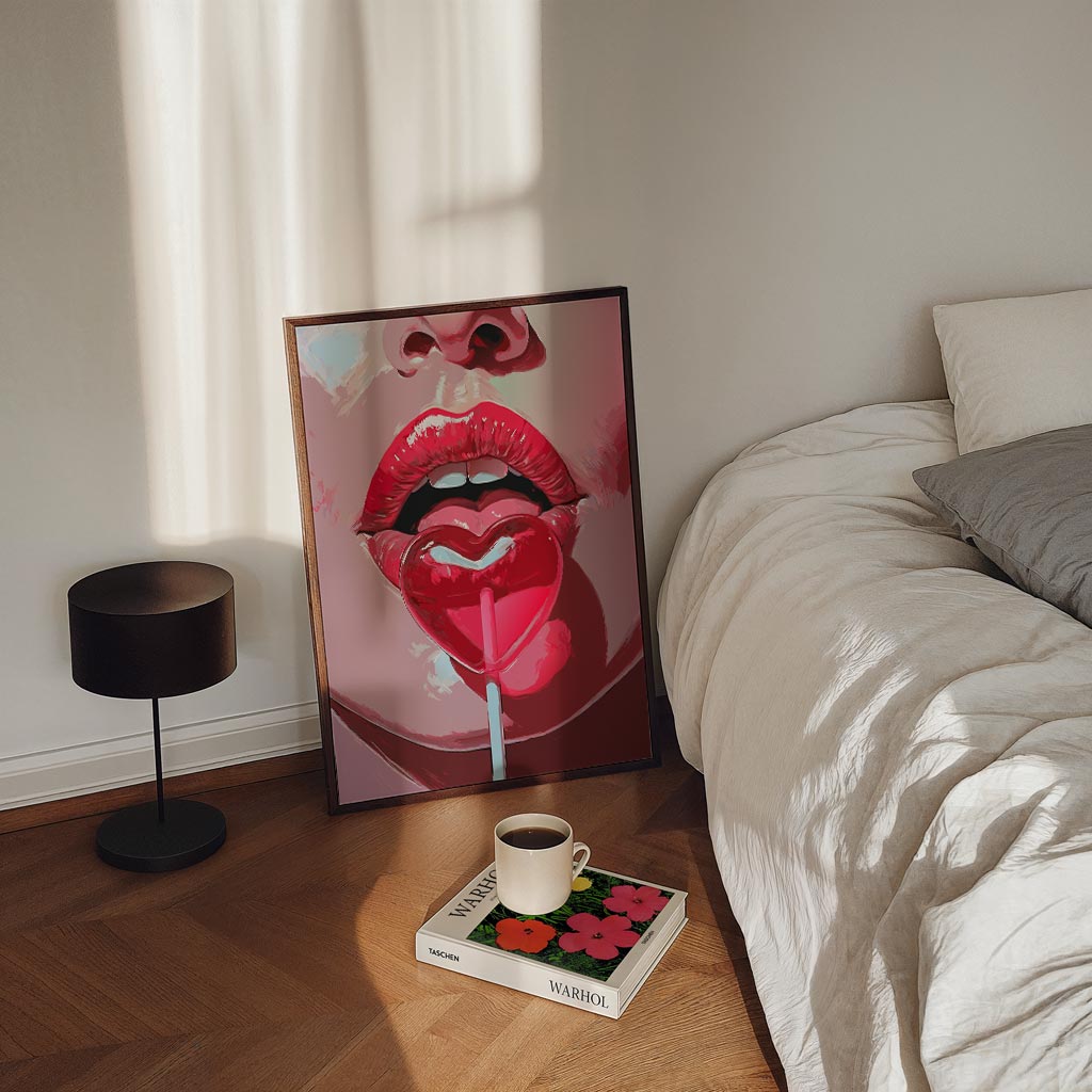 Lippen met Hartvormige Lolly – staande zomer wanddecoratie van WallArtistic