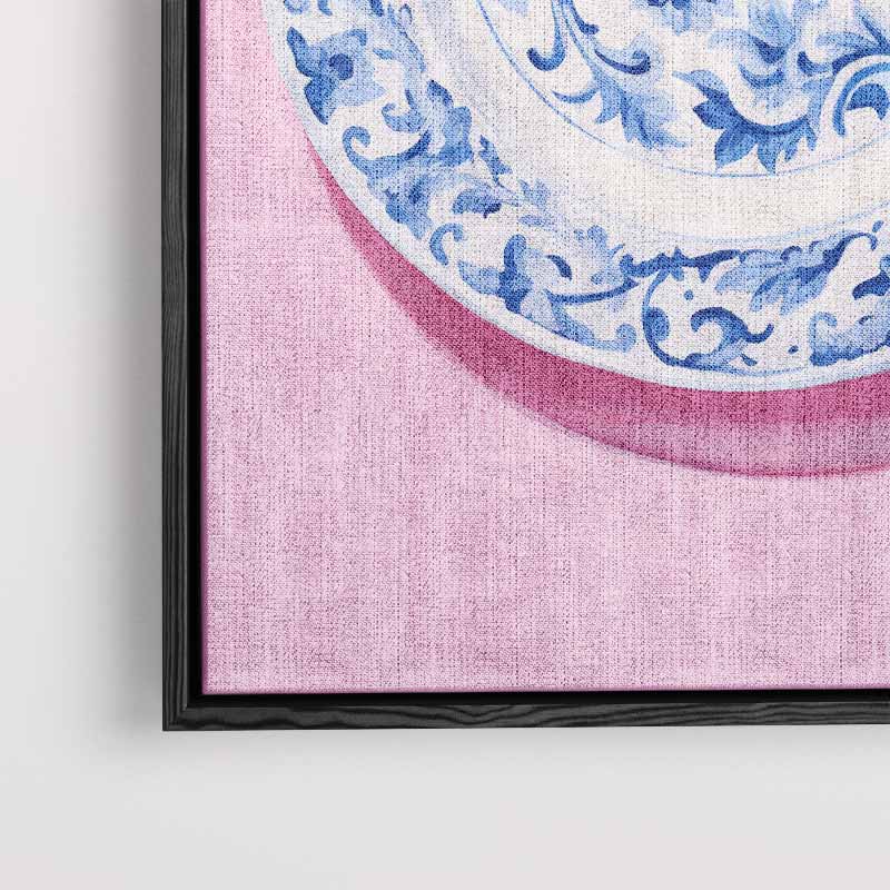 Blauwe Bloemenpracht op Roze – modern portret kunstwerk van WallArtistic