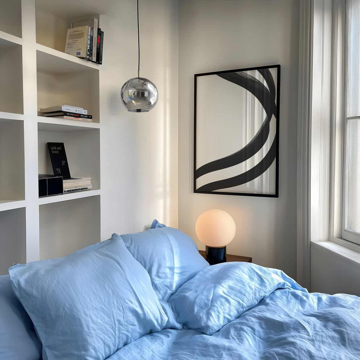 Zwarte en Witte Golvende Vormen – abstracte poster als moderne staande wanddecoratie