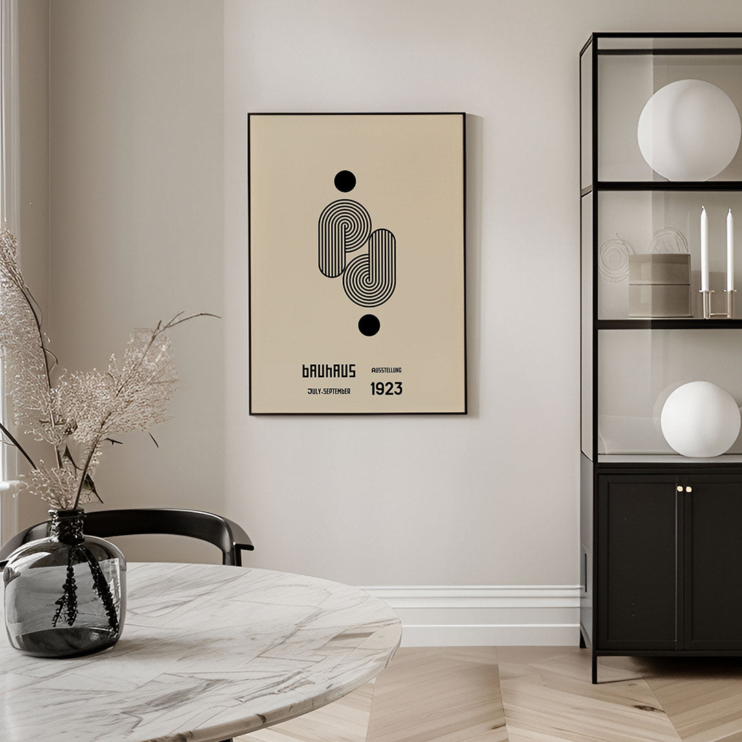 Lijnen en cirkelvormen – geometrische Bauhaus poster in staand formaat