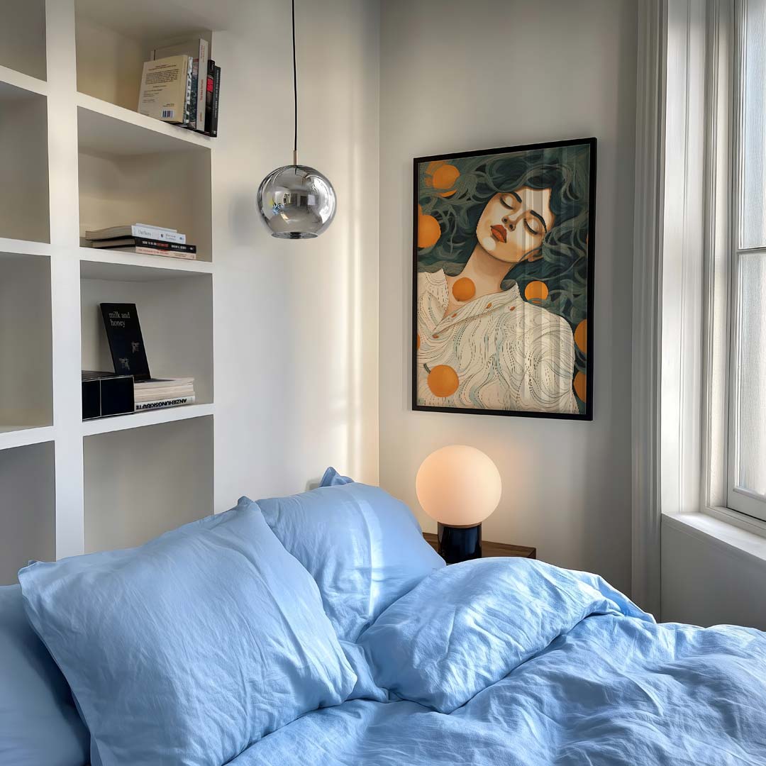 Dromerige Vrouw met Sinaasappels – vrouwelijk portret als moderne wandkunst
