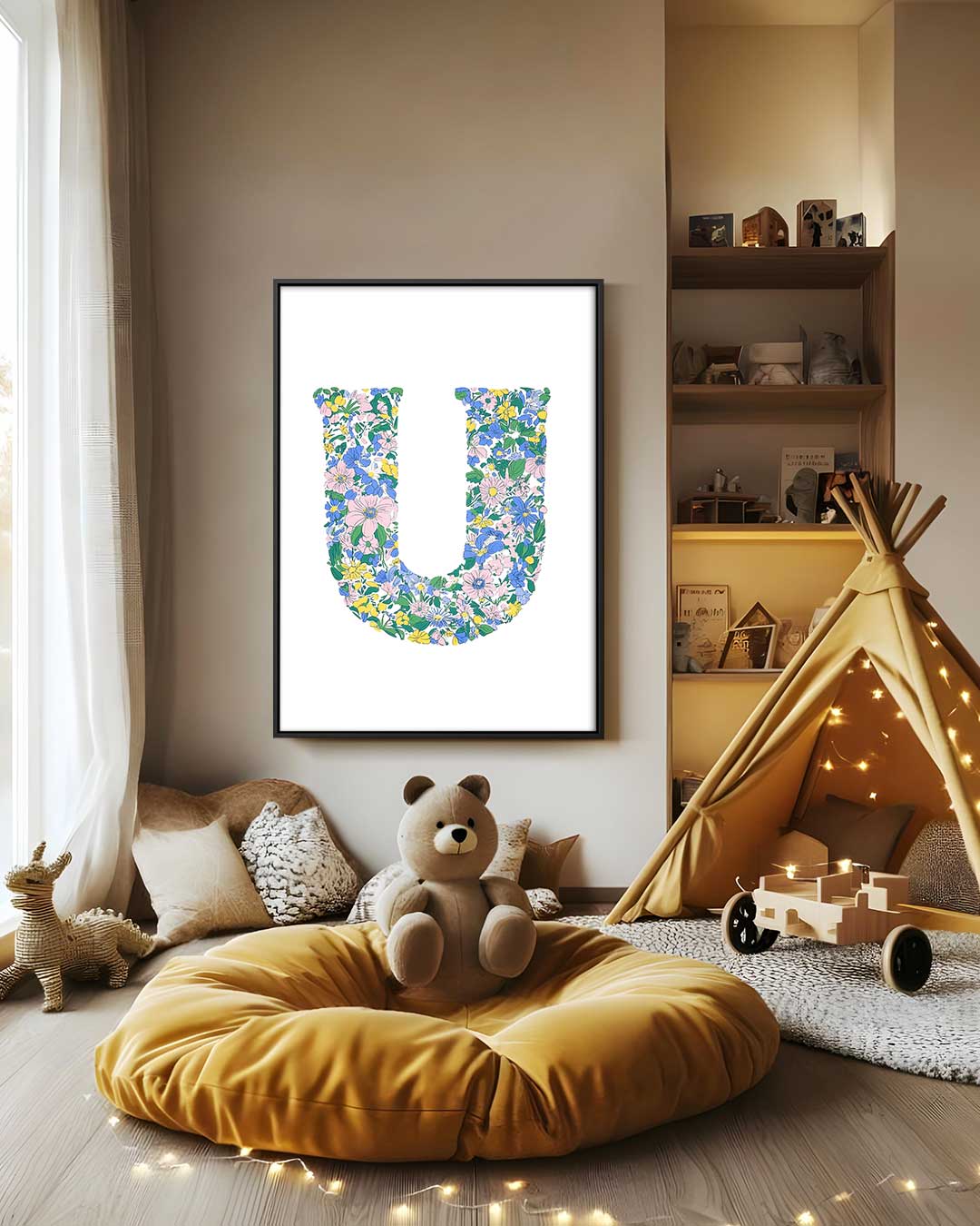 Bloemenletter U – staand kunstwerk voor modern interieur