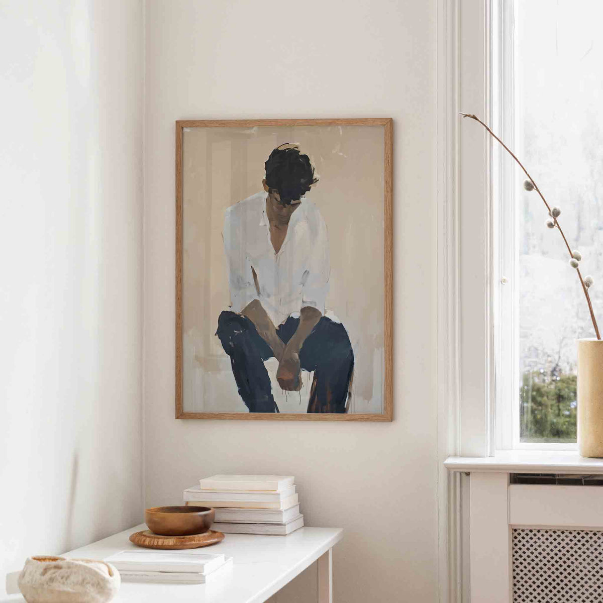 Zittende figuur – staande hedendaagse wanddecoratie van WallArtistic