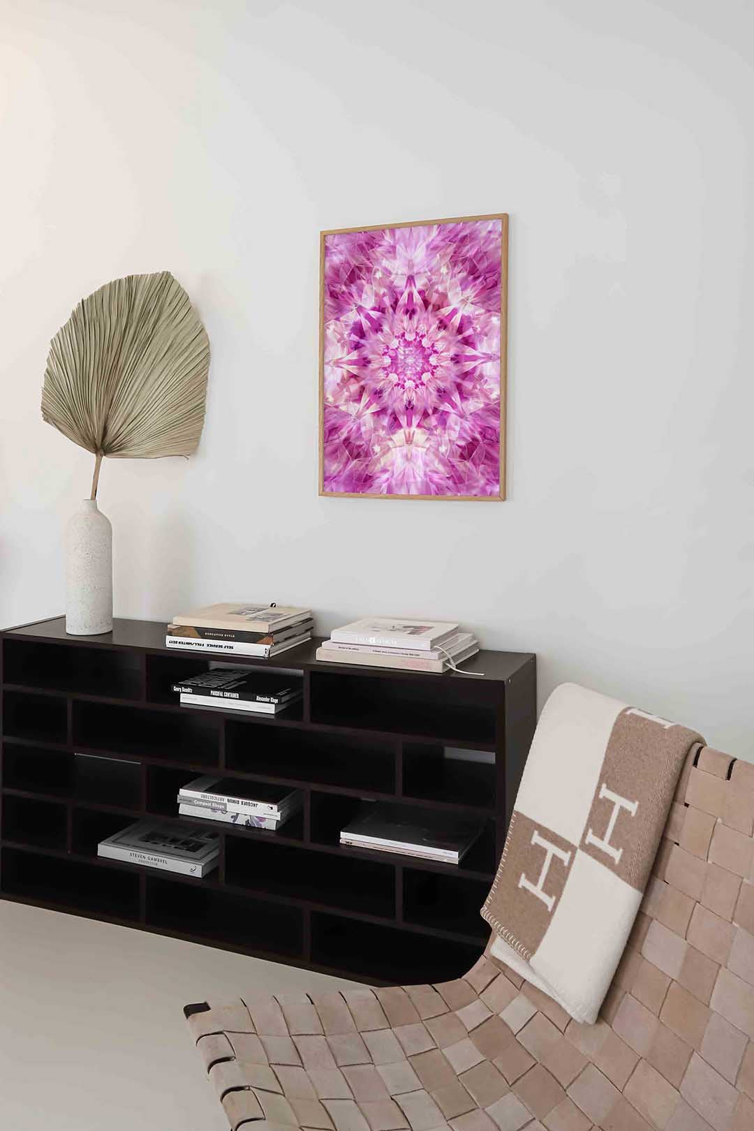 Symmetrische roze vormen – staande kleurrijke abstracte wanddecoratie van WallArtistic