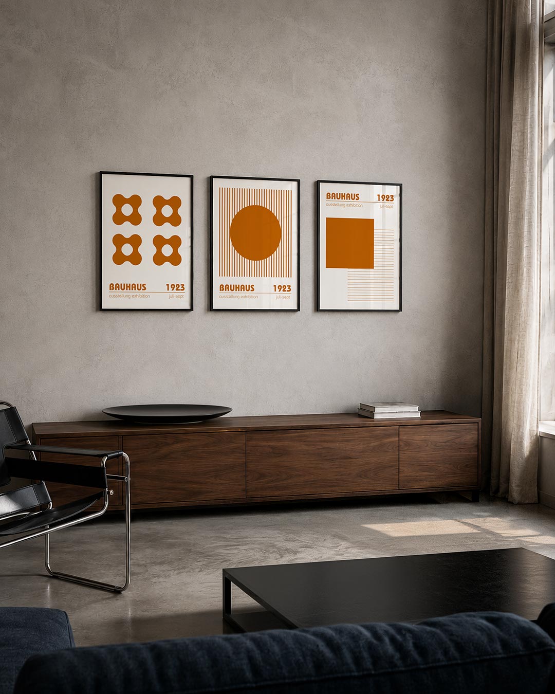 Vorm en ritme posterset – tweede productweergave – deze posterset in drie delen toont vier symmetrische, oranje vormen op een