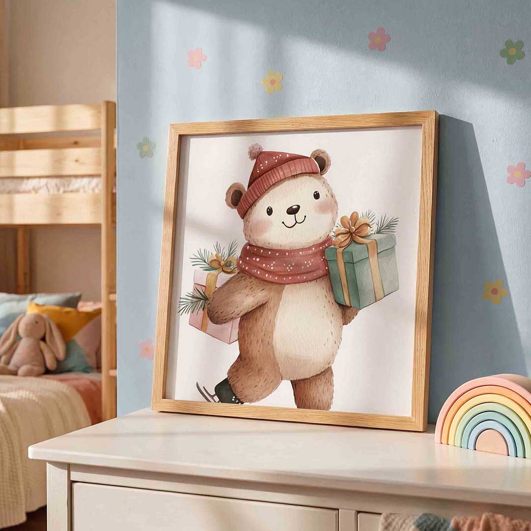 Beer met cadeaus – speelse wandkunst als vierkante kinderposter