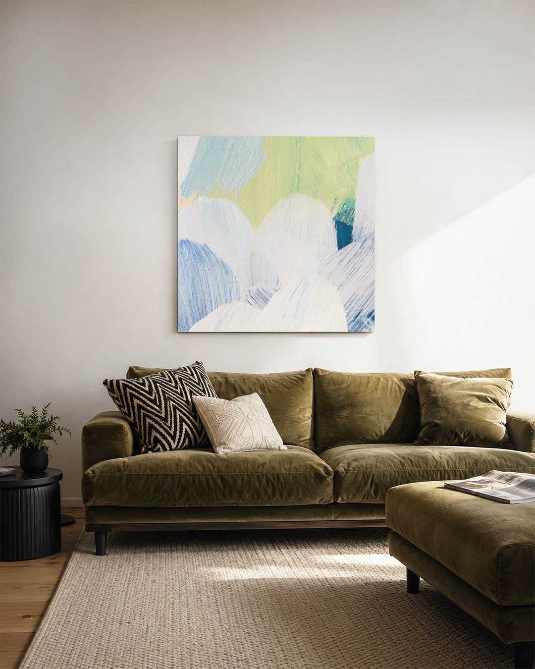 Zachte kleuren compositie kunstwerk – sfeerbeeld – dit kunstwerk toont een vloeiende mix van zachte penseelstreken in blauw