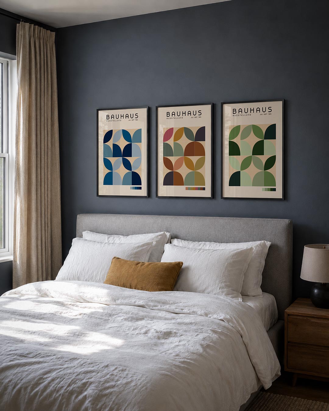 Vorm en kleurenspel posterset – derde productweergave – deze posterset in drie delen toont een speelse ordening van halve