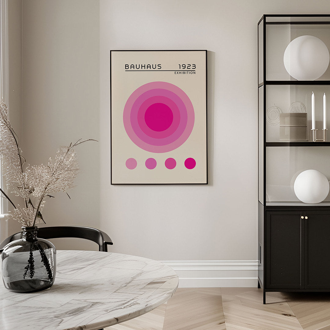 Cirkelvormen en kleur – geometrische Bauhaus poster in staand formaat