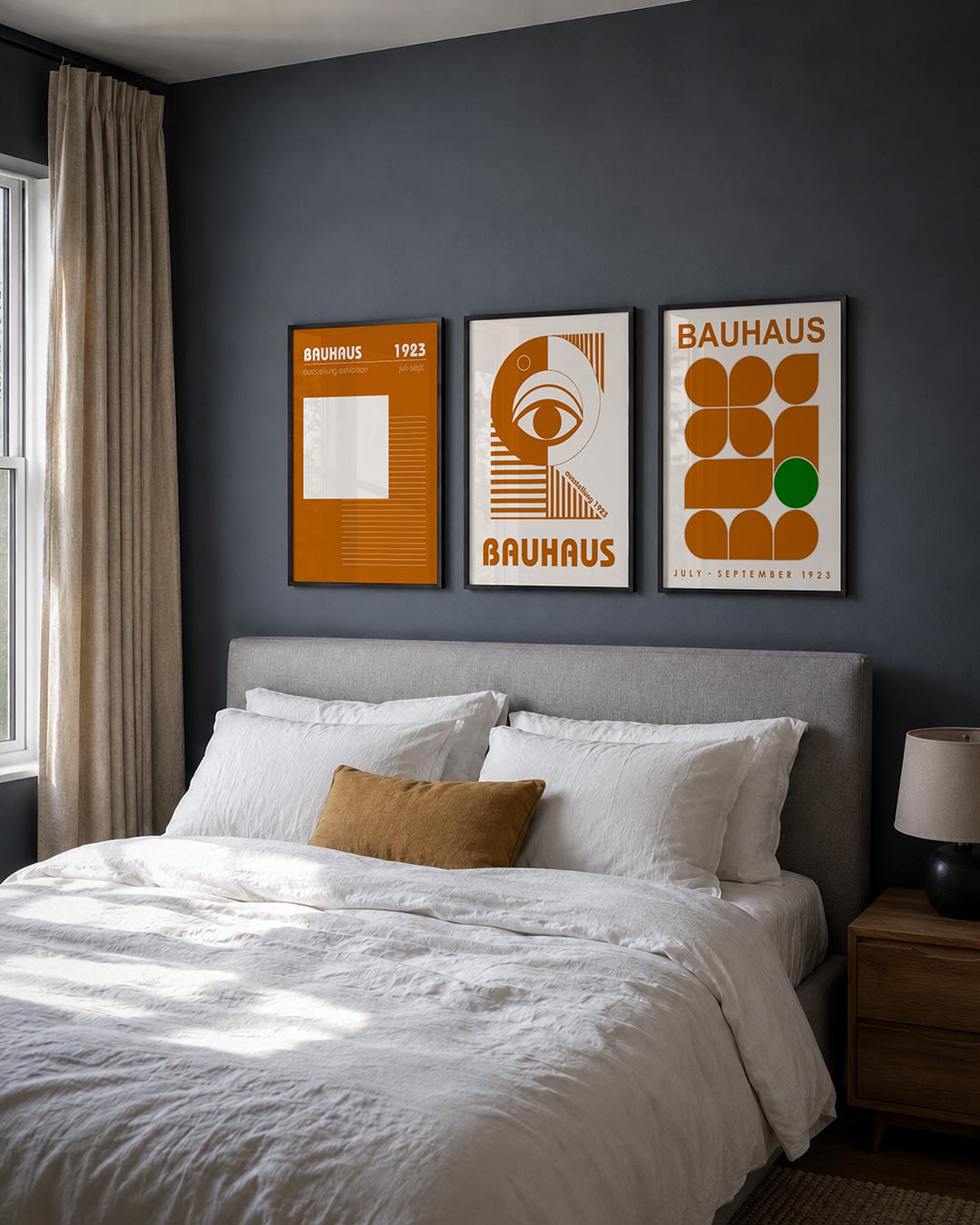 Lijnen en vlaken posterset – derde productweergave – deze posterset in drie delen toont een dynamisch spel van witte lijnen