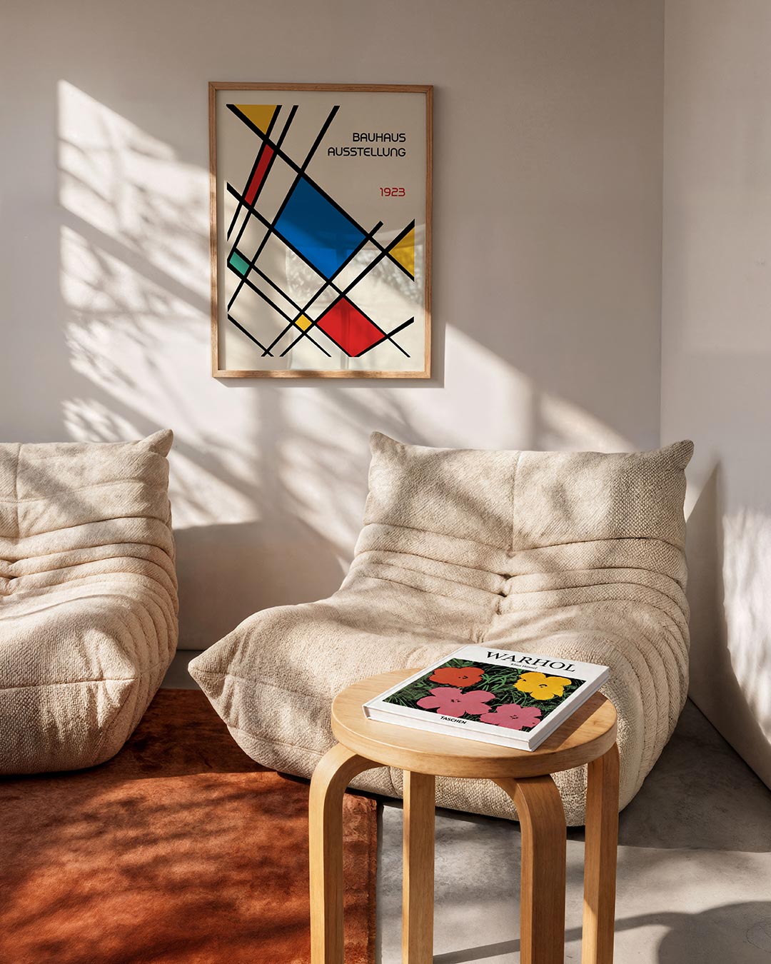 Lijnen en kleurvlakken – geometrische Bauhaus poster in staand formaat