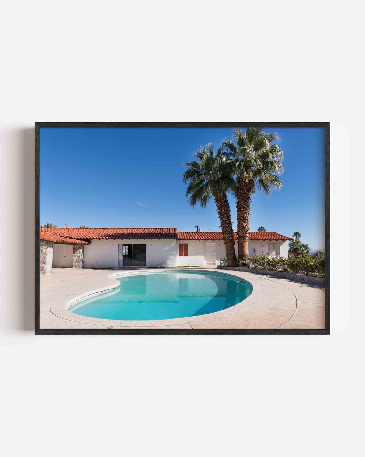 Zwembad en palmbomen – moderne landscape poster als wanddecoratie