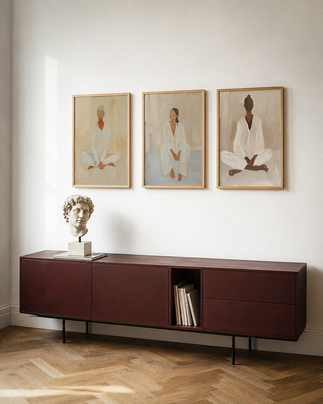 Zachte kleurvlakken posterset – tweede productweergave – een serene compositie met zachte beige en witte tinten