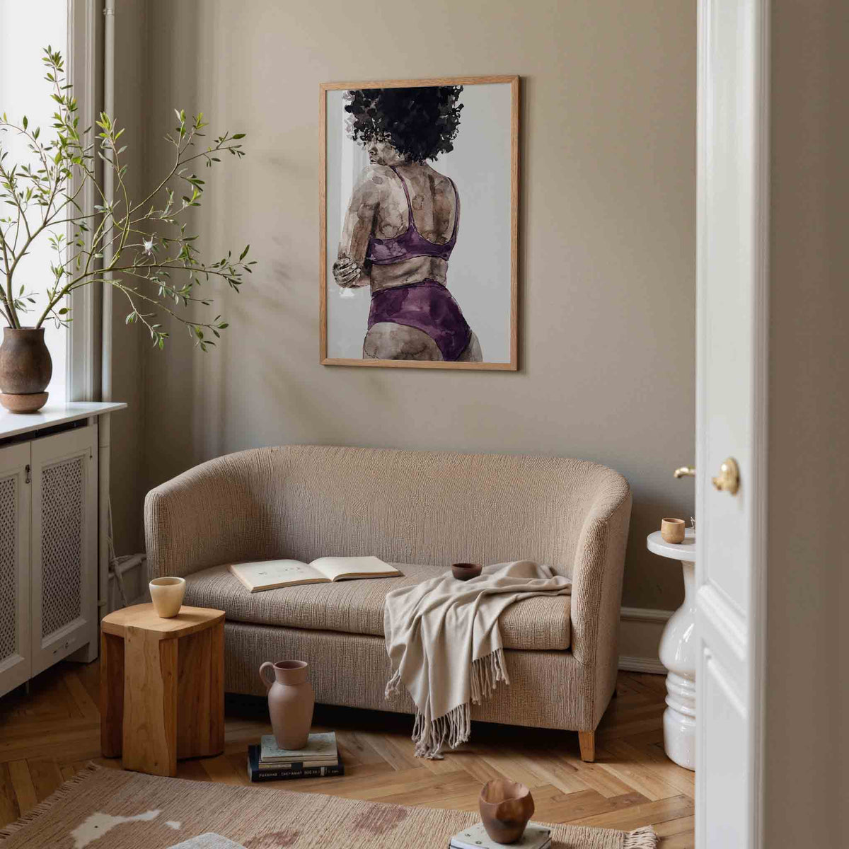 Vrouw in paarse kleding – vrouwelijke poster in staand formaat