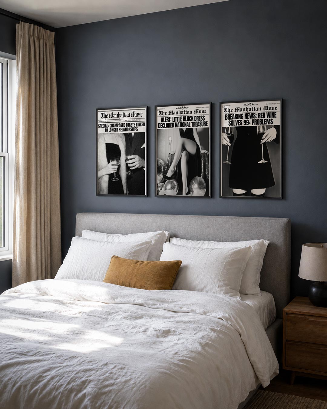 Elegante toasts posterset – detailweergave – twee handen houden champagneglazen vast