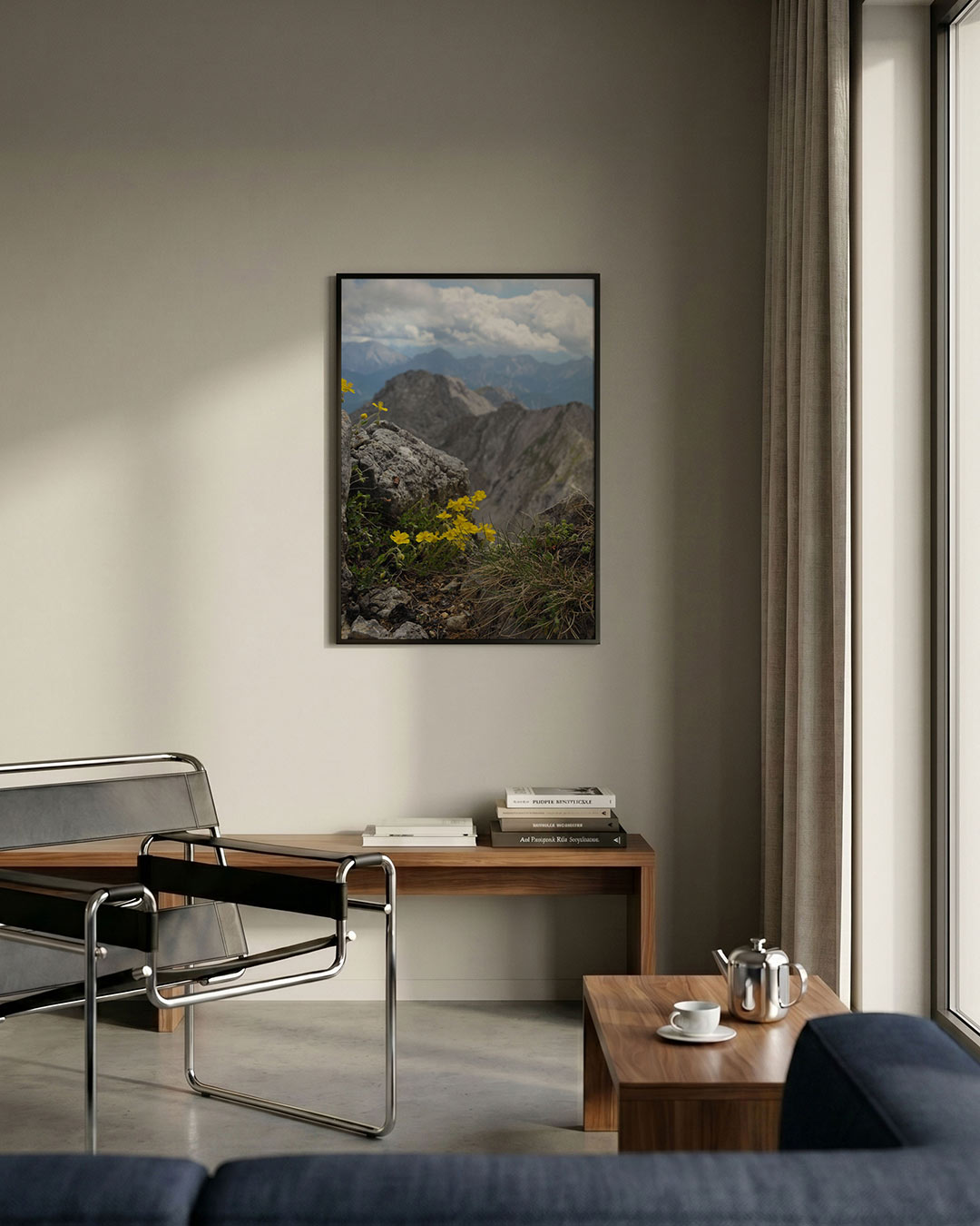 Berglandschap met bloemen poster – detailweergave – een rotsachtig berglandschap met levendige gele bloemen op de voorgrond